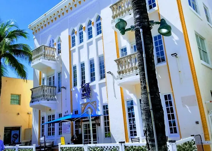 918 Sobe Flats